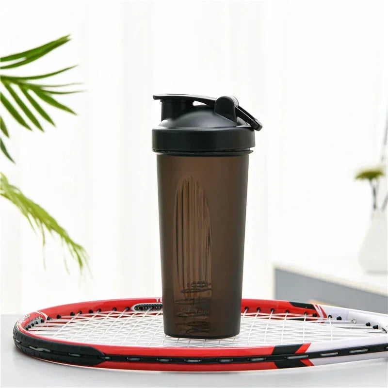 600ml Portable Protein Powder Shaker Bottle Leak Proof Water Bottle for Gym Fitness Training Sport Shaker Mixing Cup with Scale